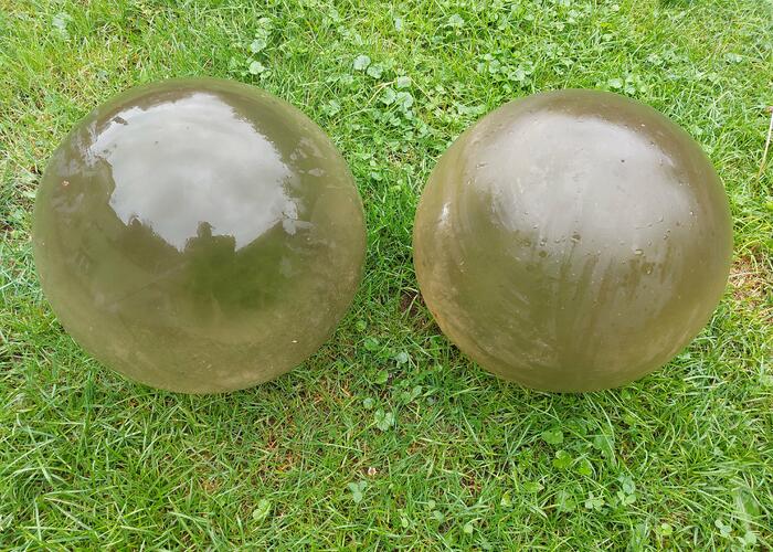 Grajewo ogłoszenia: Mam do sprzedania dwie duże zabytkowe lampiony - są one  wykonane...